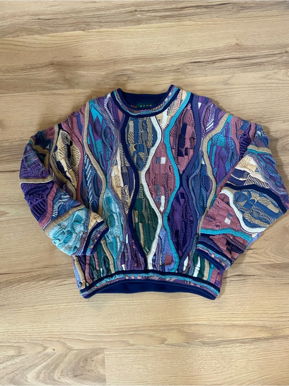 Vintage Tundra 100% Cotton Women’s Medium